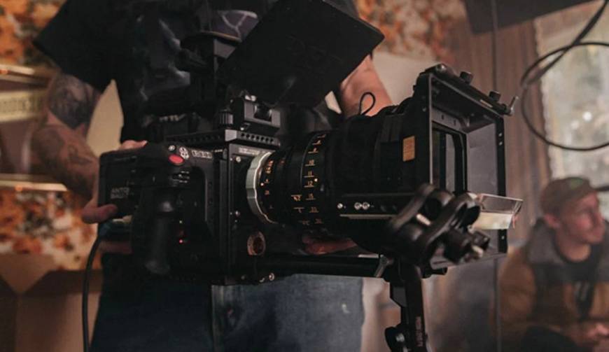 探秘郊区产品视频拍摄：创新功能大揭秘，颠覆你的想象