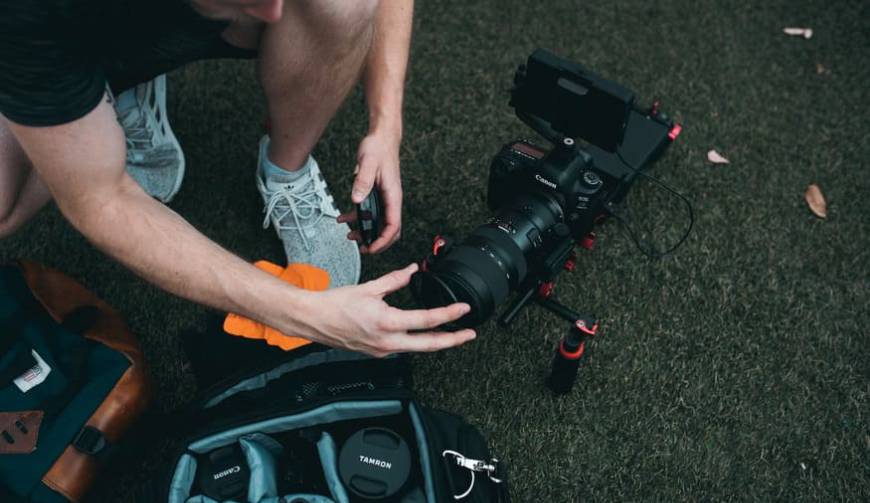 色彩心理学×动态美学，郊区产品视频拍摄公司唤醒感官冲击力