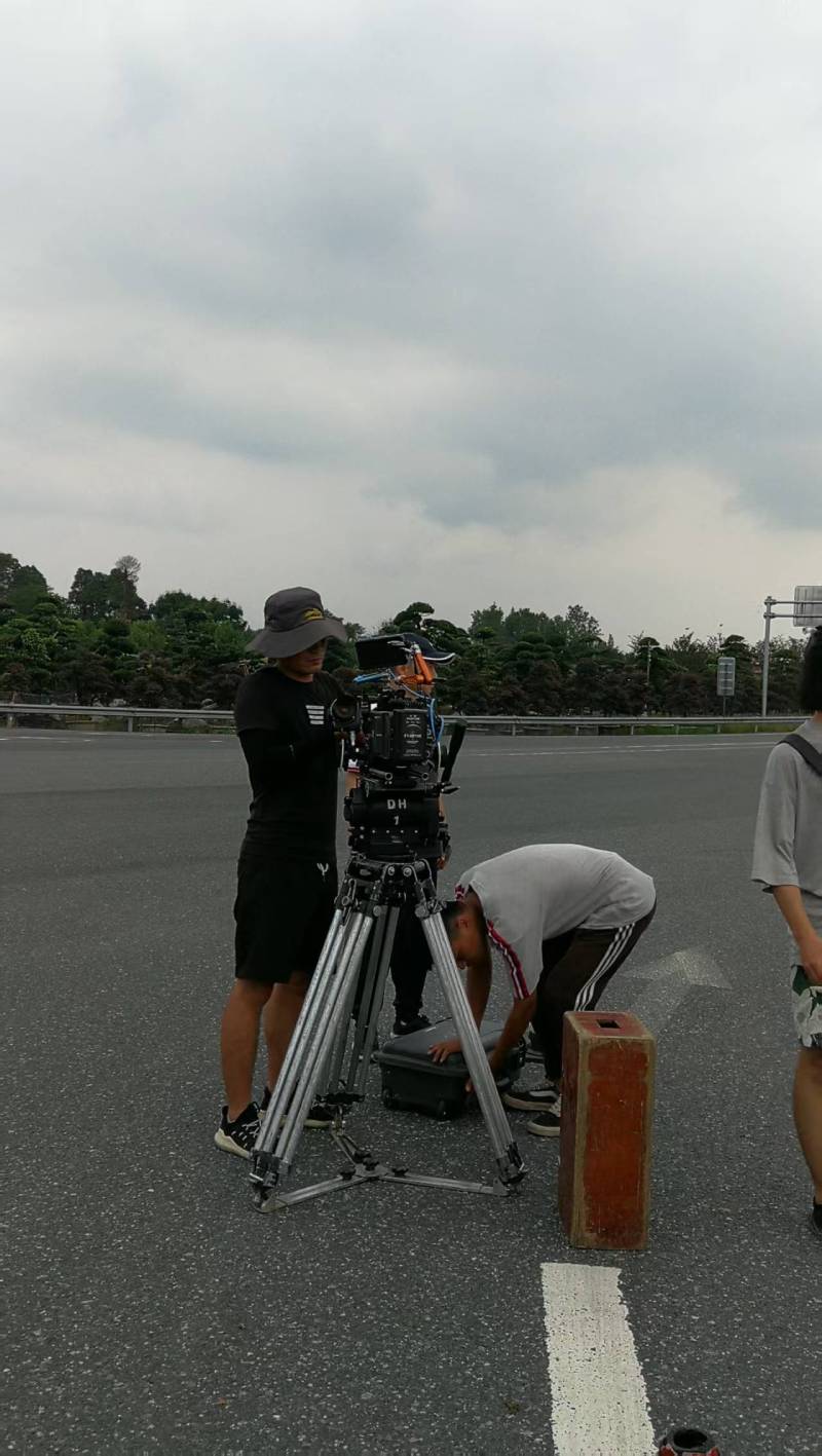 聚焦郊区产品视频拍摄，以专业视角雕琢产品高光影像